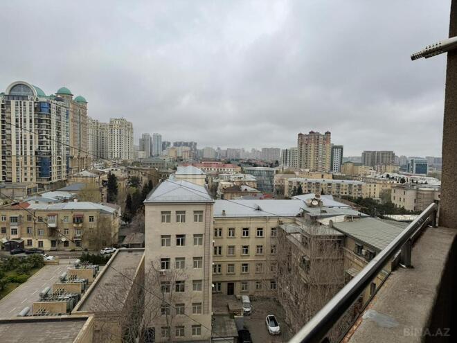 Сдаётся 3-комн. новостройка 120 м², м. Элмляр Академиясы, photo 26 from 28