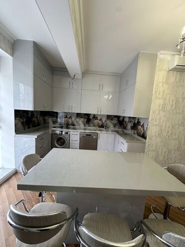İcarəyə verilir 3 otaqlı yeni tikili 130 m², 28 May m., photo 13 from 25