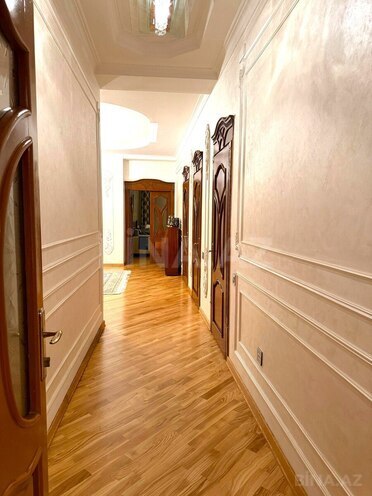Satılır 4 otaqlı yeni tikili 210 m², Nizami m., photo 17 from 20