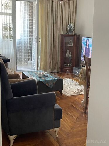 Satılır 2 otaqlı köhnə tikili 65 m², Gənclik m., photo 1 from 18