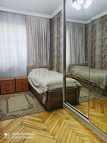 Продаётся 2-комн. вторичка 60 м², м. Низами, photo 6 from 15