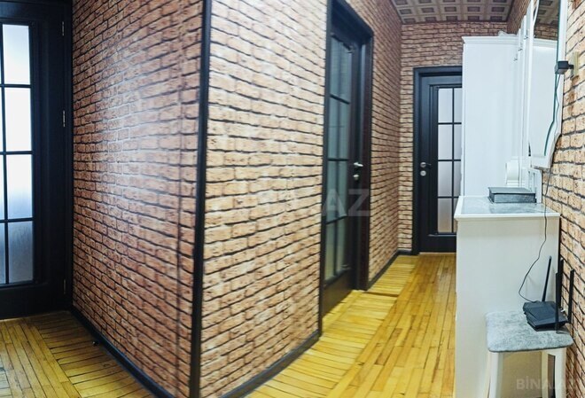 Продаётся 2-комн. вторичка 60 м², м. Низами, photo 5 from 15