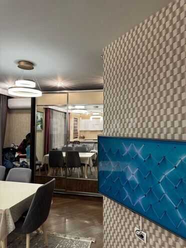 Satılır 7 otaqlı köhnə tikili 187 m², Badamdar q., photo 1 from 31