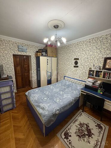 Satılır 7 otaqlı köhnə tikili 187 m², Badamdar q., photo 10 from 31