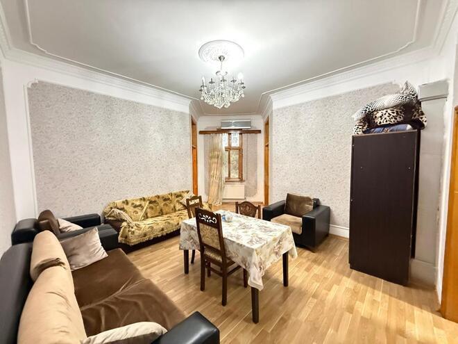 Продаётся 4-комн. вторичка 73 м², Насиминский  р., photo 1 from 20