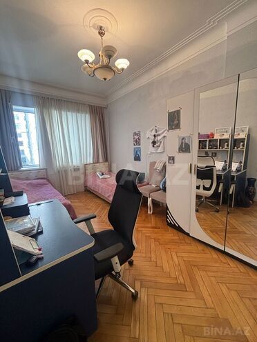 Сдаётся 3-комн. вторичка 80 м², Насиминский  р., photo 9 from 15