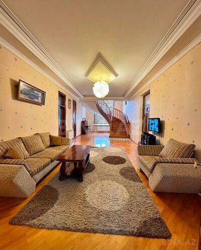 Satılır 5 otaqlı həyət evi/bağ evi 300 m², photo 6 from 12