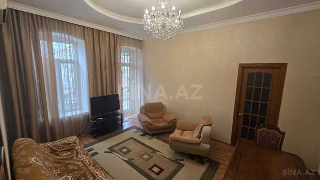 Продаётся 2-комн. вторичка 51 м², м. Низами, photo 6 from 13