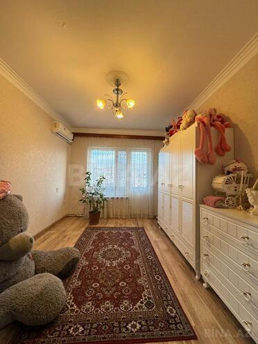 Продаётся 4-комн. вторичка 100 м², м. Кара Караев, photo 20 from 21