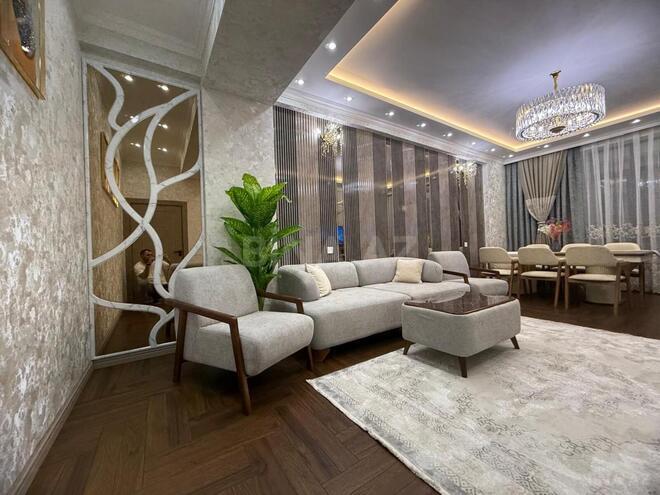 Satılır 3 otaqlı yeni tikili 130.5 m², Qara Qarayev m., photo 1 from 28
