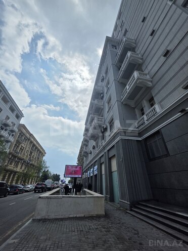 Satılır 2 otaqlı köhnə tikili 68 m², Sahil m., photo 4 from 12