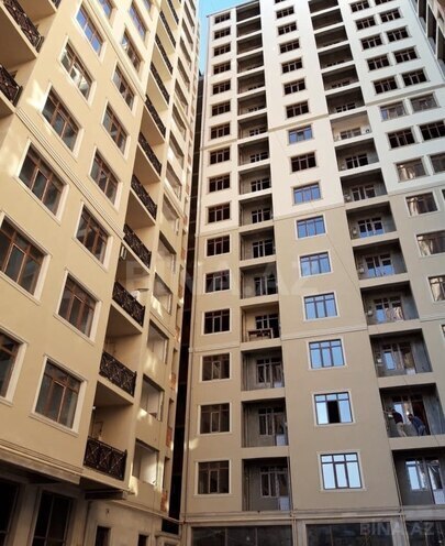 Продаётся 2-комн. новостройка 70 м², м. Гянджлик, photo 1 from 6
