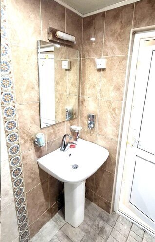 Продаётся 2-комн. вторичка 46 м², м. Халглар Достлугу, photo 16 from 17