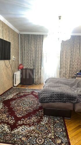 Satılır 3 otaqlı köhnə tikili 65 m², Elmlər Akademiyası m., photo 3 from 10