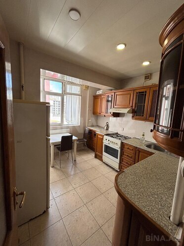 İcarəyə verilir 4 otaqlı köhnə tikili 100 m², Qara Qarayev m., photo 12 from 22