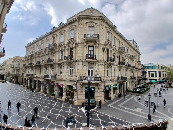 Сдаётся 3-комн. вторичка 100 м², м. Ичеришехер, photo 1 from 25