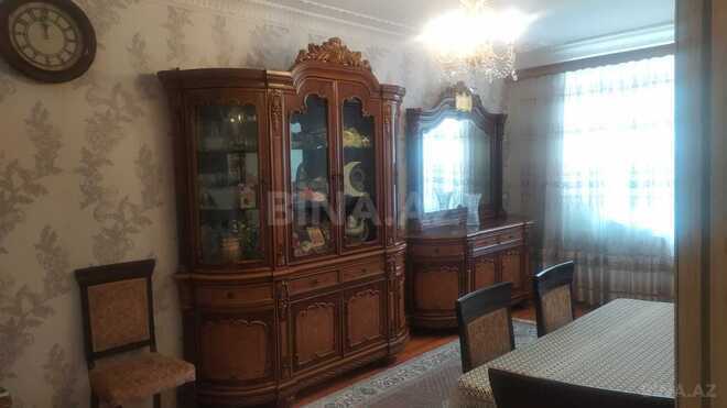 Продаётся 2-комн. вторичка 50 м², м. Кара Караев, photo 1 from 32