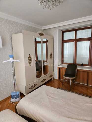 Продаётся 3-комн. вторичка 110 м², Ясамальский р., photo 21 from 26