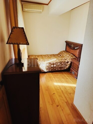 Продаётся 3-комн. вторичка 70 м², м. 28 мая, photo 13 from 17