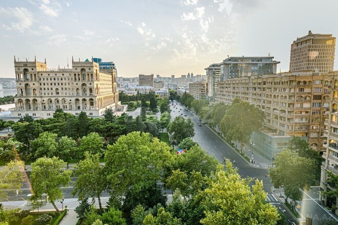 Продаётся 3-комн. вторичка 70 м², м. 28 мая, photo 3 from 17