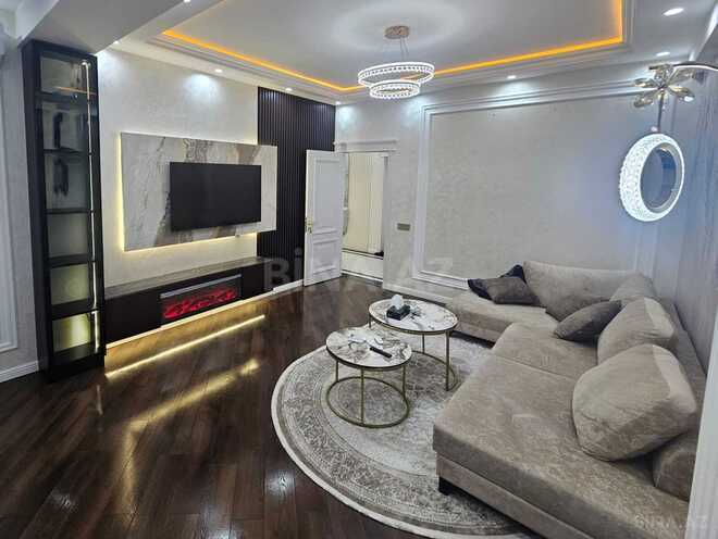 Сдаётся 2-комн. новостройка 80 м², пос. Бакиханова, photo 1 from 16