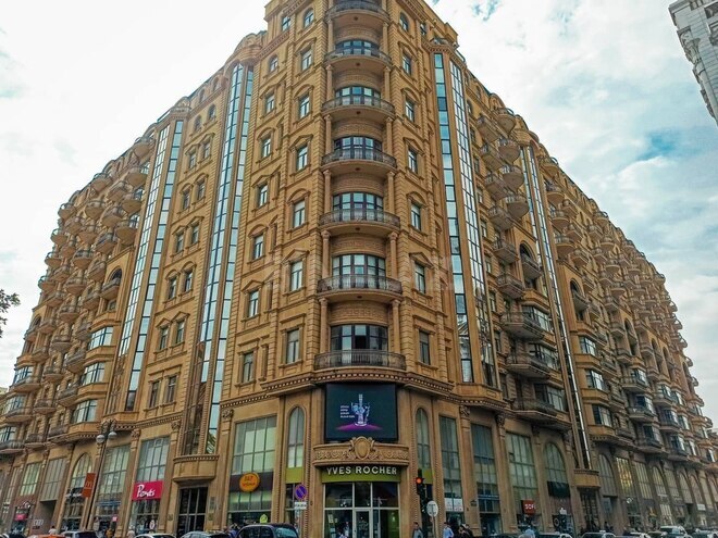 Продаётся 3-комн. новостройка 138 м², м. Сахил, photo 4 from 11
