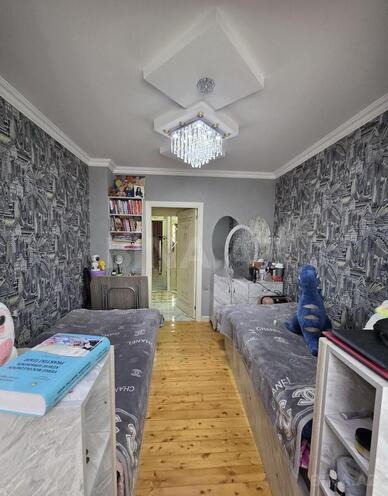 Продаётся 3-комн. вторичка 66 м², Хатаинский р., photo 7 from 17