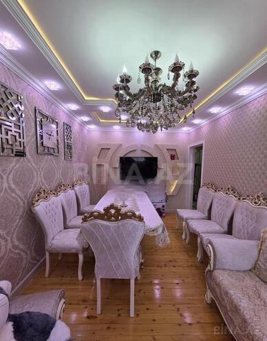 Продаётся 3-комн. вторичка 66 м², Хатаинский р., photo 1 from 17