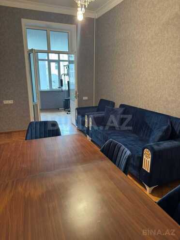 İcarəyə verilir 3 otaqlı köhnə tikili 80 m², Sahil m., photo 1 from 15