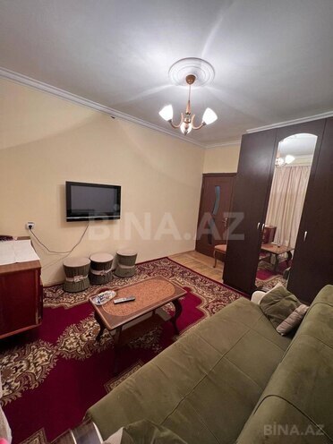 Satılır 2 otaqlı köhnə tikili 40 m², Həzi Aslanov m., photo 1 from 9