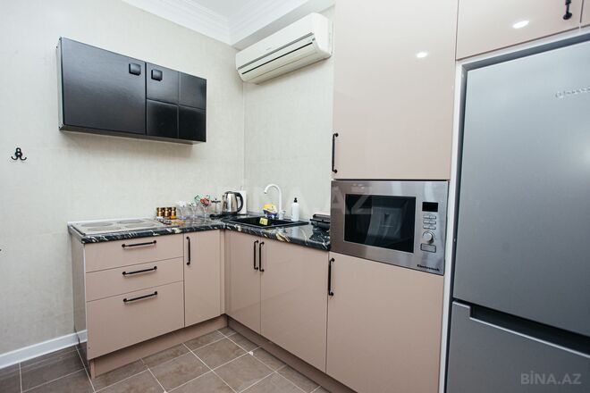 Сдаётся 3-комн. новостройка 170 м², м. Низами, photo 27 from 32