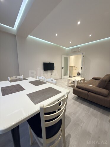 Сдаётся 2-комн. новостройка 100 м², м. Шах Исмаил Хатаи, photo 1 from 9