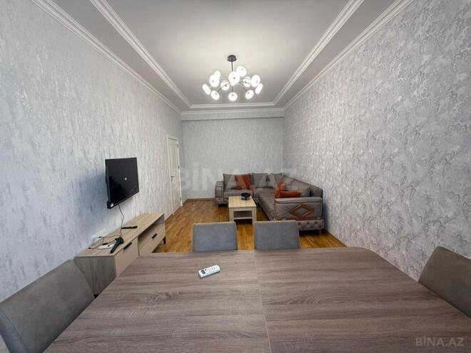 Продаётся 2-комн. новостройка 70 м², м. Нефтчиляр, photo 4 from 14