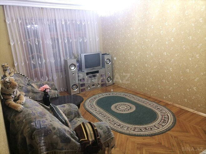 Продаётся 4-комн. вторичка 90 м², пос. Бакиханова, photo 1 from 16