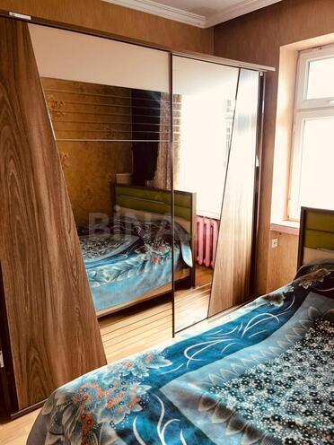 Satılır 2 otaqlı köhnə tikili 55 m², Massiv A q., photo 6 from 12