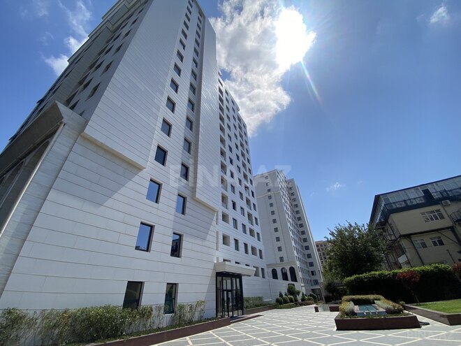 Satılır 4 otaqlı yeni tikili 212 m², Səbail r., photo 3 from 32