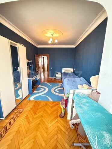 Satılır 3 otaqlı köhnə tikili 90 m², Azadlıq Prospekti m., photo 8 from 15