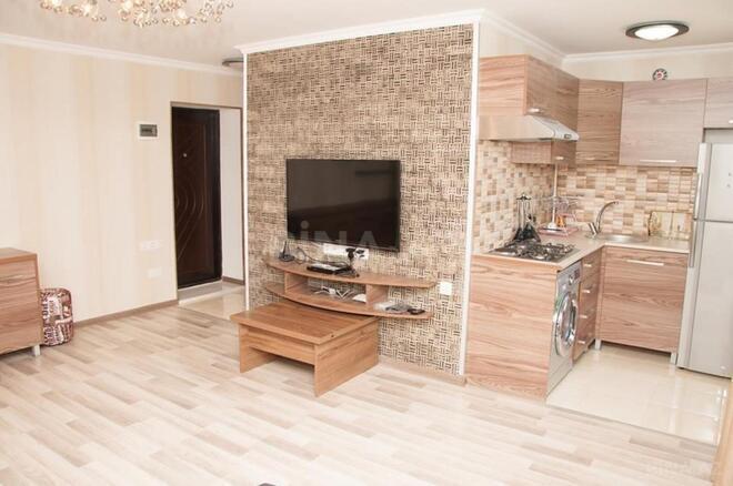 Сдаётся 2-комн. вторичка 52 м², м. Ичеришехер, photo 18 from 20