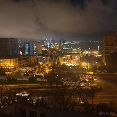 Сдаётся 2-комн. вторичка 52 м², м. Ичеришехер, photo 3 from 20