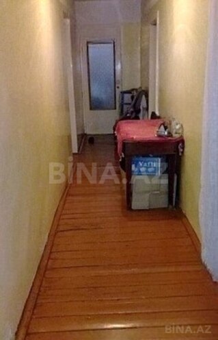 Продаётся 5-комн. вторичка 100 м², м. Нефтчиляр, photo 3 from 9