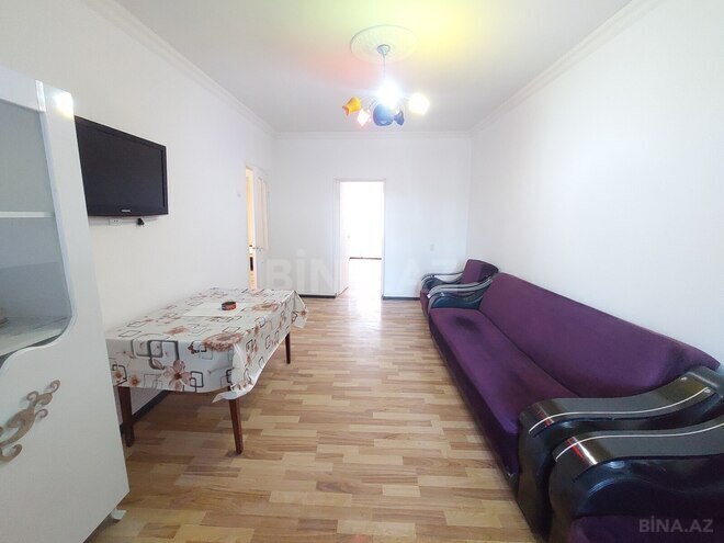 Сдаётся 3-комн. вторичка 85 м², м. Нефтчиляр, photo 3 from 15