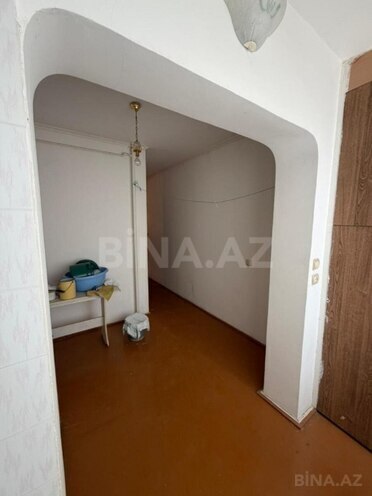 Satılır 4 otaqlı köhnə tikili 110 m², İnşaatçılar m., photo 13 from 17