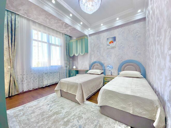 Продаётся 3-комн. новостройка 127 м², м. Кара Караев, photo 9 from 28