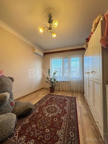 Продаётся 4-комн. вторичка 85 м², м. Кара Караев, photo 12 from 18