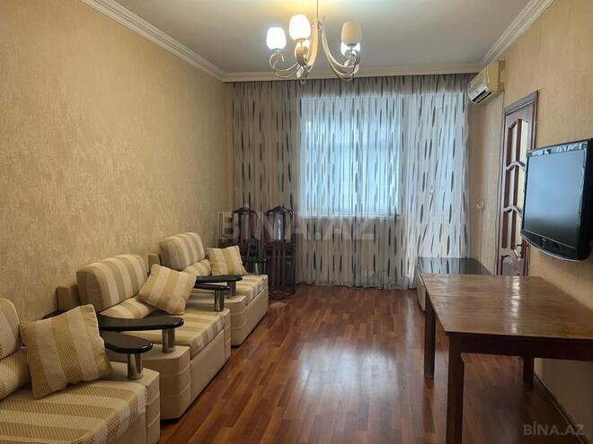 İcarəyə verilir 3 otaqlı köhnə tikili 67 m², 9-cu mikrorayon q., photo 1 from 8