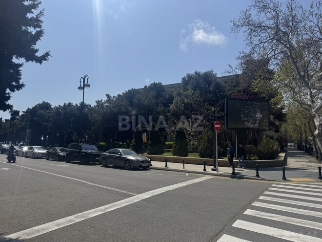 Satılır 2 otaqlı köhnə tikili 55 m², Sahil m., photo 3 from 15