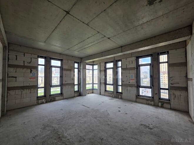 Продаётся 3-комн. новостройка 154 м², м. Низами, photo 4 from 11