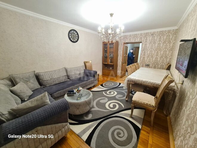 Продаётся 3-комн. вторичка 90 м², м. Кара Караев, photo 3 from 24