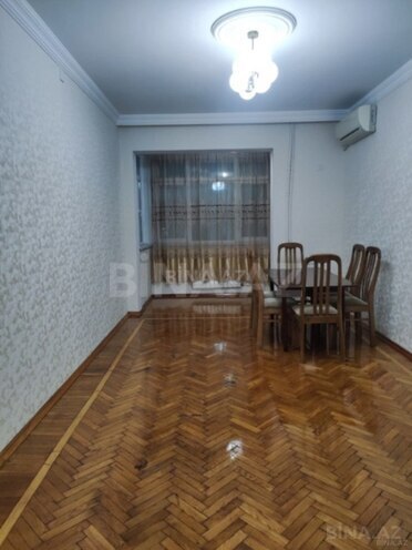 Satılır 2 otaqlı köhnə tikili 60 m², Binəqədi r., photo 1 from 12