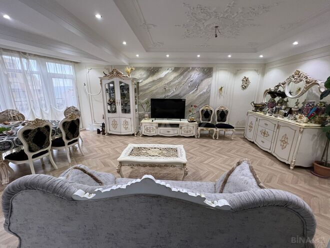 Продаётся 3-комн. новостройка 167 м², м. Элмляр Академиясы, photo 1 from 9